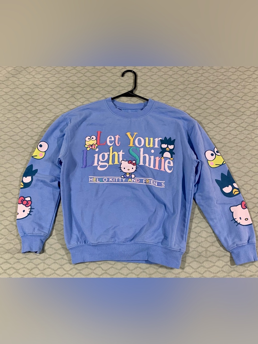 Sanrio Hello Kitty and Friends Let Your Light Shine Sweatshirt Blue Size Small